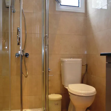 Two-bedroom In アパート *